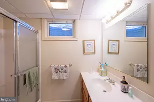 2570 Millbrook Dr, Emmaus, PA 18049 - Photo 29