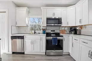 503 Mountain Top Ln, Allentown, PA 18103 - Photo 13