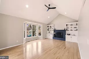 2243 Oakwood Ct, Fogelsville, PA 18051 - Photo 9