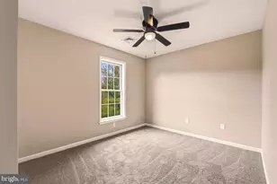 2243 Oakwood Ct, Fogelsville, PA 18051 - Photo 47