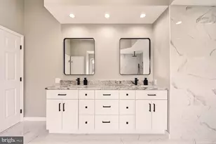 2243 Oakwood Ct, Fogelsville, PA 18051 - Photo 29