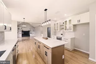 2243 Oakwood Ct, Fogelsville, PA 18051 - Photo 15