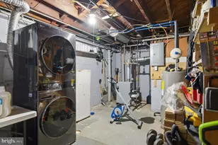 1950 Oxford Dr, Allentown, PA 18103 - Photo 45