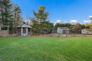 6532 Blue Church Rd S, Coopersburg, PA 18036 - Photo 33