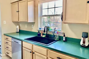 127 E George St, Emmaus, PA 18049 - Photo 9