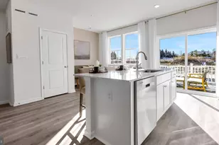 8217 Alexander Ct, Breinigsville, PA 18031 - Photo 7