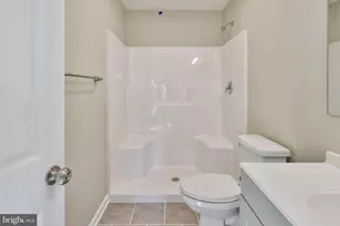 903 N Graham St, Allentown, PA 18109 - Photo 41