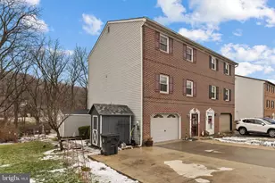 826 E Wayne Ave, Allentown, PA 18103 - Photo 3