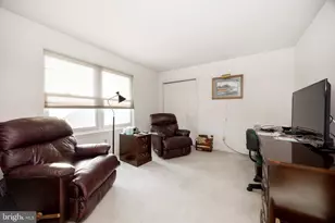 319 Surrey Pl, Macungie, PA 18062 - Photo 25