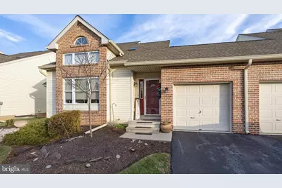 319 Surrey Place, Macungie, PA 18062 - Photo 3