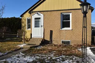 2637 Helen St, Allentown, PA 18104 - Photo 3