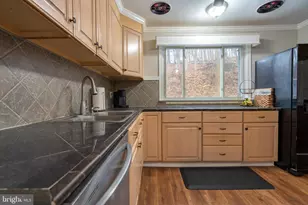 6951 Yeakels Mill Rd, Zionsville, PA 18092 - Photo 19