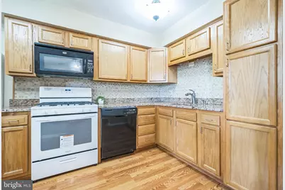 1590 Alta Drive #D15, Whitehall, PA 18052 - Photo 5