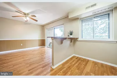 1590 Alta Drive #D15, Whitehall, PA 18052 - Photo 7