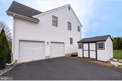 5046 W. Saucon Ave, Center Valley, PA 18034 - Photo 9