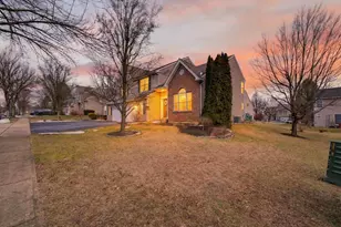 1525 Cambridge Dr, Macungie, PA 18062 - Photo 3