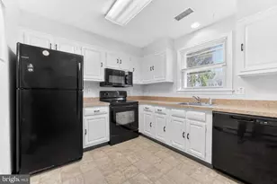 1930 Cricklewood Cove, Fogelsville, PA 18051 - Photo 9