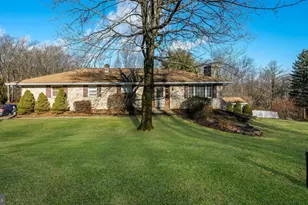 6129 Beverly Hills Rd, Coopersburg, PA 18036 - Photo 3