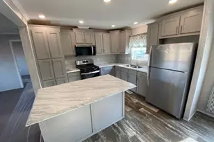 10104 Fernwood Ln, Breinigsville, PA 18031 - Photo 5