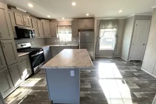 10104 Fernwood Ln, Breinigsville, PA 18031 - Photo 5