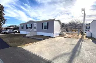 10104 Fernwood Ln, Breinigsville, PA 18031 - Photo 13