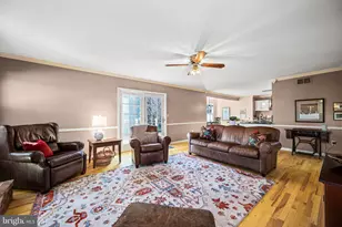 6335 Red Fox Ct, Coopersburg, PA 18036 - Photo 15