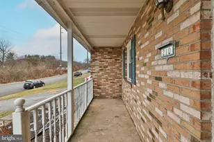 210 S 16th St, Emmaus, PA 18049 - Photo 5