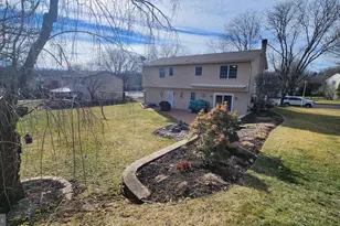 1989 Pierce Dr, Whitehall, PA 18052 - Photo 31
