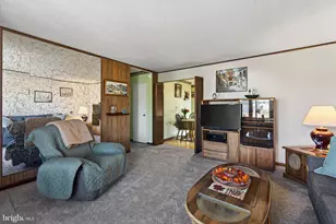 1824 Hilltop Terrace, Bethlehem, PA 18018 - Photo 5