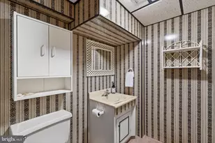 1824 Hilltop Terrace, Bethlehem, PA 18018 - Photo 23