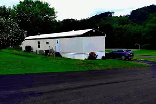 1021 Aspen St, Laurys Station, PA 18059 - Photo 3