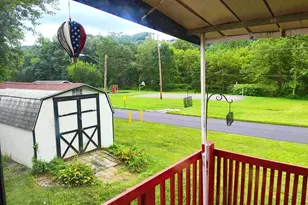 1021 Aspen St, Laurys Station, PA 18059 - Photo 11