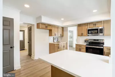 7908 Woodsbluff Run, Fogelsville, PA 18051 - Photo 11