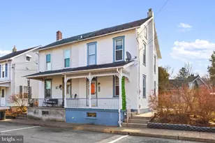 38 E 2nd St, Alburtis, PA 18011 - Photo 1