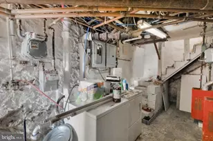 318 N 7th St, Allentown, PA 18102 - Photo 7