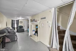 318 N 7th St, Allentown, PA 18102 - Photo 23