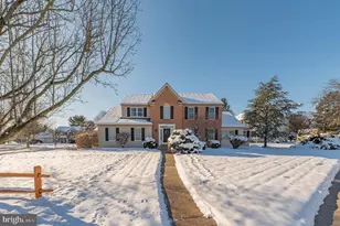 7264 Snowberry Ct, Macungie, PA 18062 - Photo 1