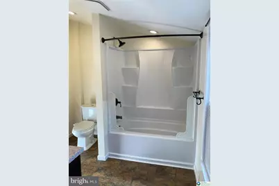 335 N 9th Street, Allentown, PA 18102 - Photo 7