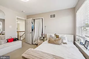 955 Yorkshire Dr, Breinigsville, PA 18031 - Photo 29