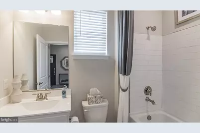 1440 Silk Run, Breinigsville, PA 18031 - Photo 7