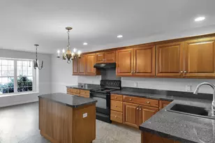 2073 Rolling Meadow Dr, Macungie, PA 18062 - Photo 13