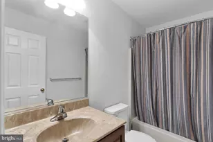 2073 Rolling Meadow Dr, Macungie, PA 18062 - Photo 25