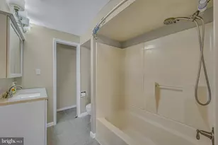 630 N 2nd St, Emmaus, PA 18049 - Photo 25