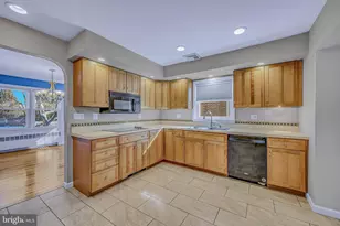 630 N 2nd St, Emmaus, PA 18049 - Photo 43