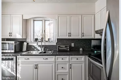 727 S 11th Street, Allentown, PA 18103 - Photo 11