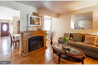 727 S 11th Street, Allentown, PA 18103 - Photo 1