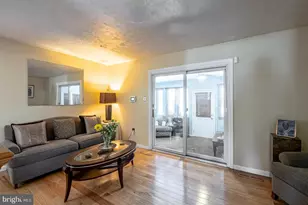 727 S 11th St, Allentown, PA 18103 - Photo 9