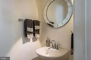 727 S 11th St, Allentown, PA 18103 - Photo 17