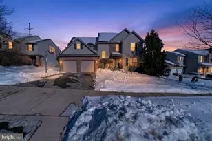 4609 Troxell Dr, Whitehall, PA 18052 - Photo 1