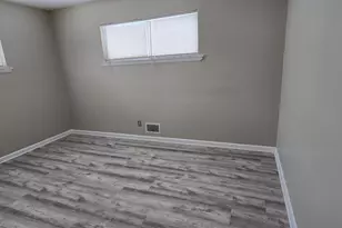 2463 S Lumber St, Allentown, PA 18102 - Photo 11